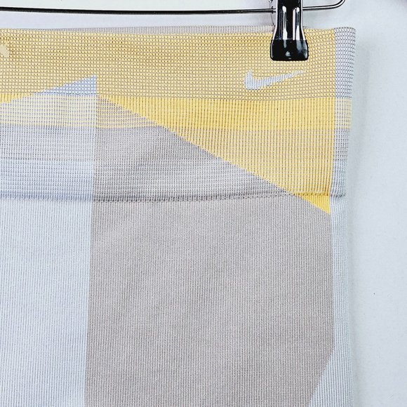 Nike Sculpt Lux Icon Clash 7/8 Training Seamless Yellow/Gray Leggings, Sz M - Picture 8 of 12